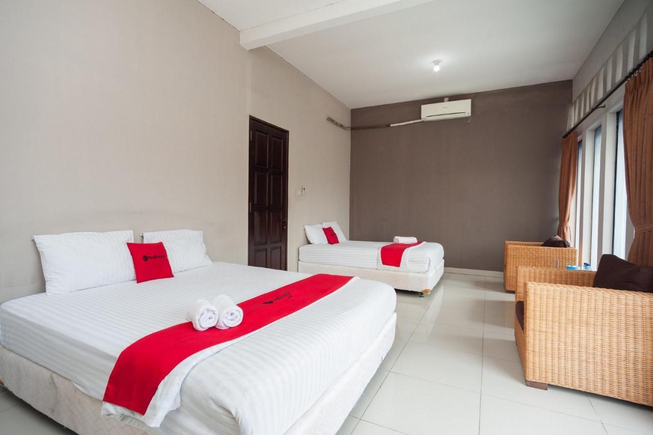 Hotel Reddoorz Syariah Near Taman Air Mancur Bogor Exteriér fotografie