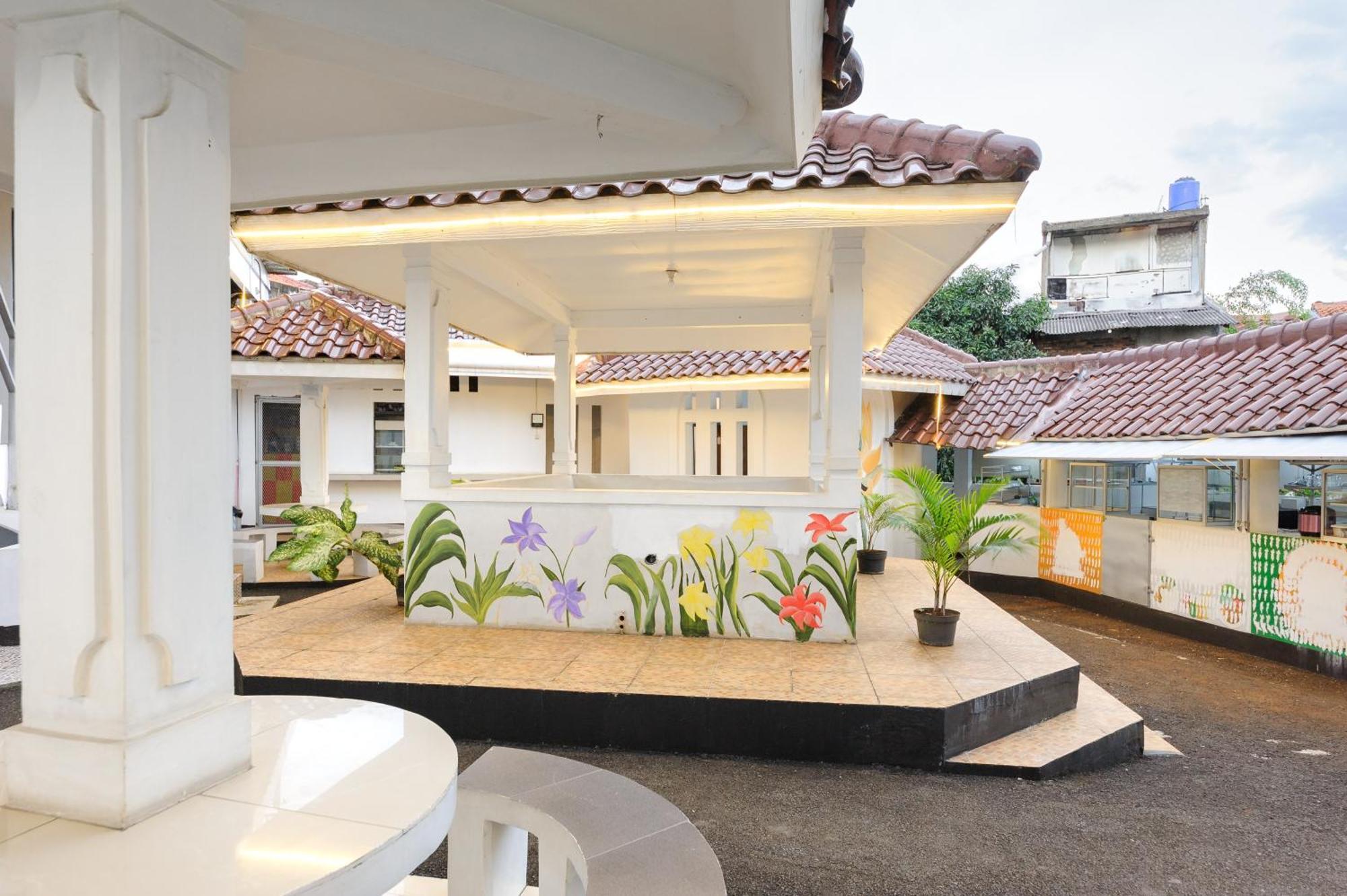 Hotel Reddoorz Syariah Near Taman Air Mancur Bogor Exteriér fotografie